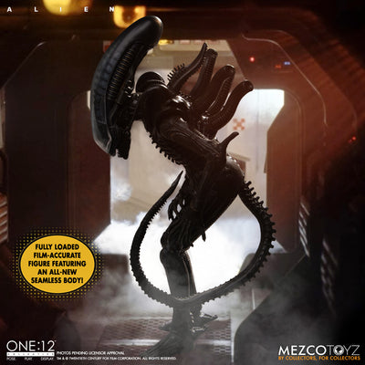 Mezco One-12 Collective Alien DLX Edition Action Figure