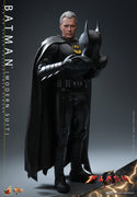 Hot Toys Batman (Modern Suit) Sixth Scale Figure