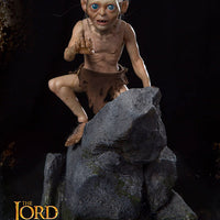 Asmus Toys and Sideshow Gollum (Smeagol) Luxury Edition Sixth Scale Figure
