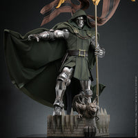 Hot Toys Doctor Doom Sixth Scale Figure