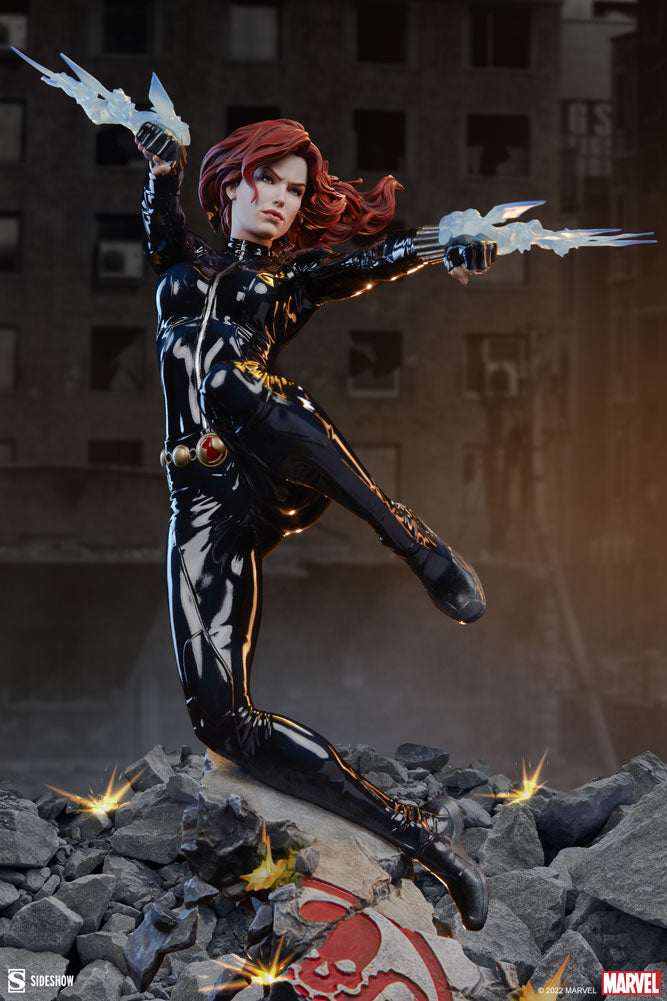 Sideshow Black Widow Premium Format Figure