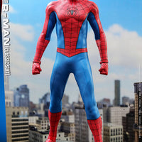 Hot Toys Spider-Man (Classic Suit) Sixth Scale Figure