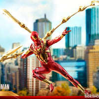 Hot Toys Spider-Man Iron Spider Armor Sixth Scale Figure