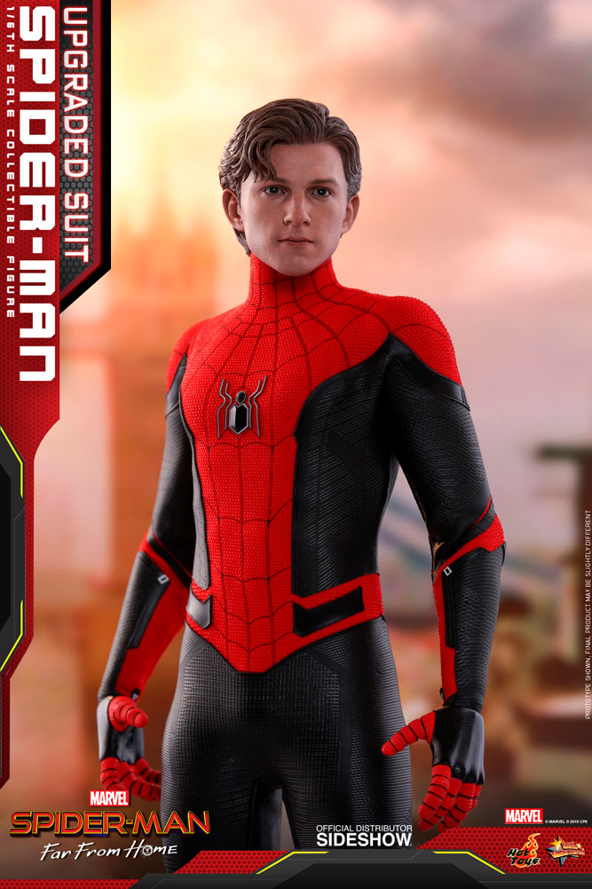 Hot Toys Spider-Man (Upgraded Suit) Sixth Scale Figure