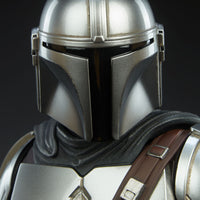 Sideshow The Mandalorian and Grogu Premium Format Figure