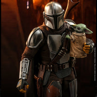 Hot Toys The Mandalorian and The Child Sixth Scale Figure Set