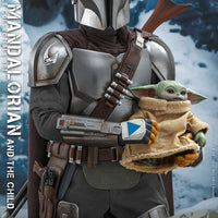 Hot Toys The Mandalorian and The Child Quarter Scale Collectible Set