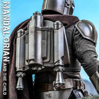 Hot Toys The Mandalorian and The Child Quarter Scale Collectible Set