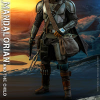 Hot Toys The Mandalorian and The Child Quarter Scale Collectible Set
